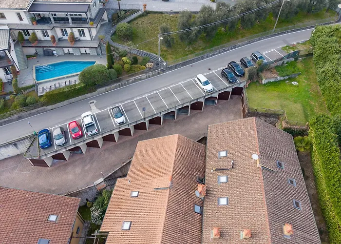 Magic View - Escape For Two