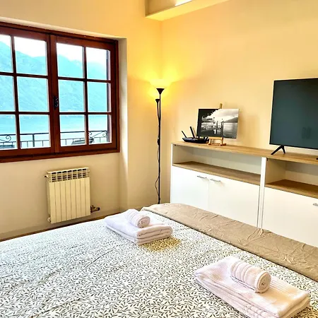 Magic View - Escape For Two